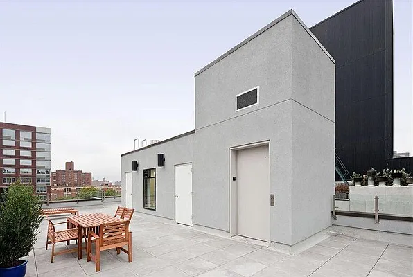 Rented by Concept Real Estate Group | media 21