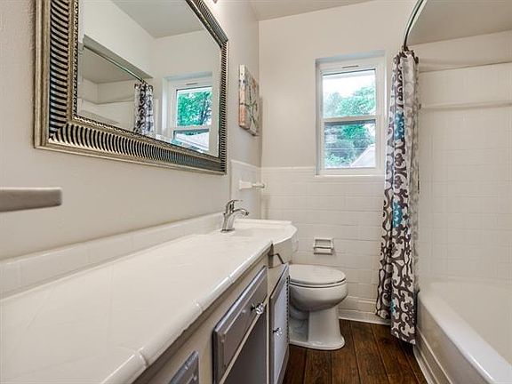 4th image of 2608 Bonnywood Ln