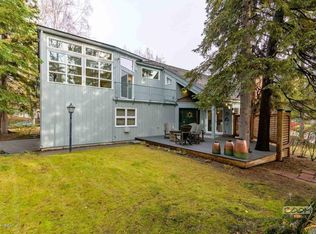 2295 Arcadia Dr, Anchorage, AK 99517