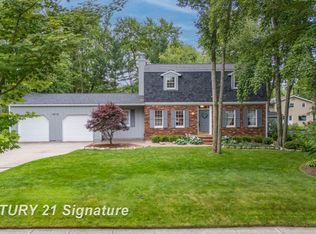 1912 Candlestick Ln, Midland, MI 48642