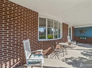 980 Bear Tavern Rd, Ewing, NJ 08628