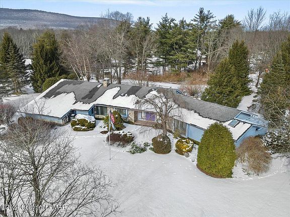 5th image of 5249 Mountain View Dr