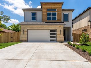 1903 Varsity Dr, Grand Prairie, TX 75051