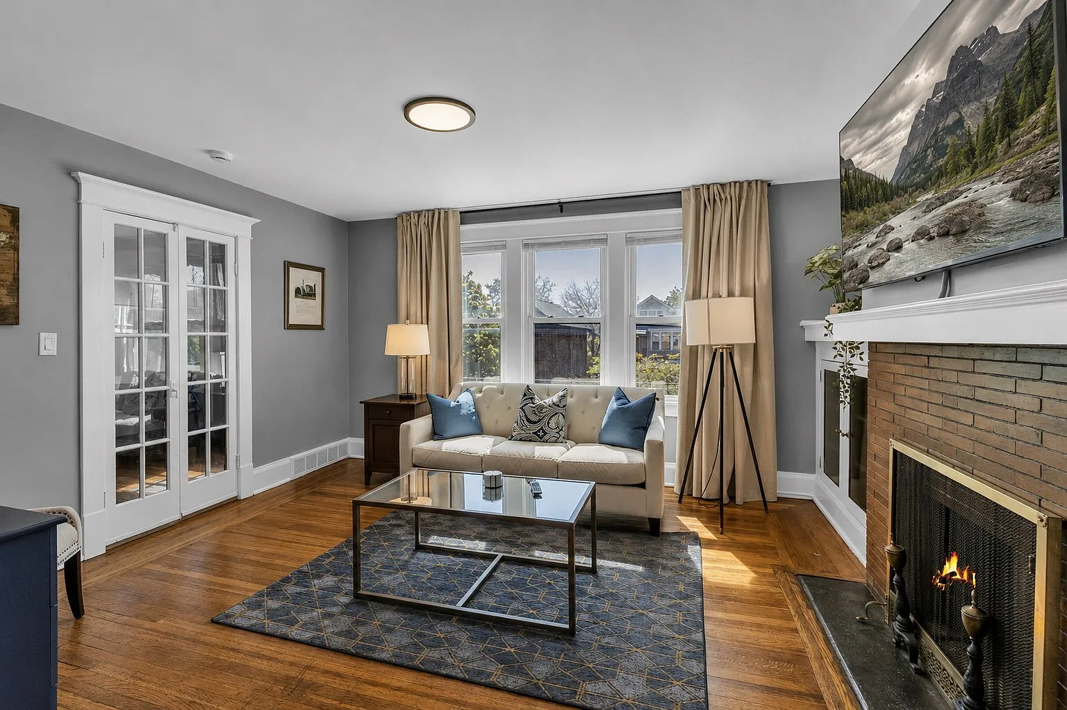 3 bed, 2.0 bath, $4,000 — Photo 4