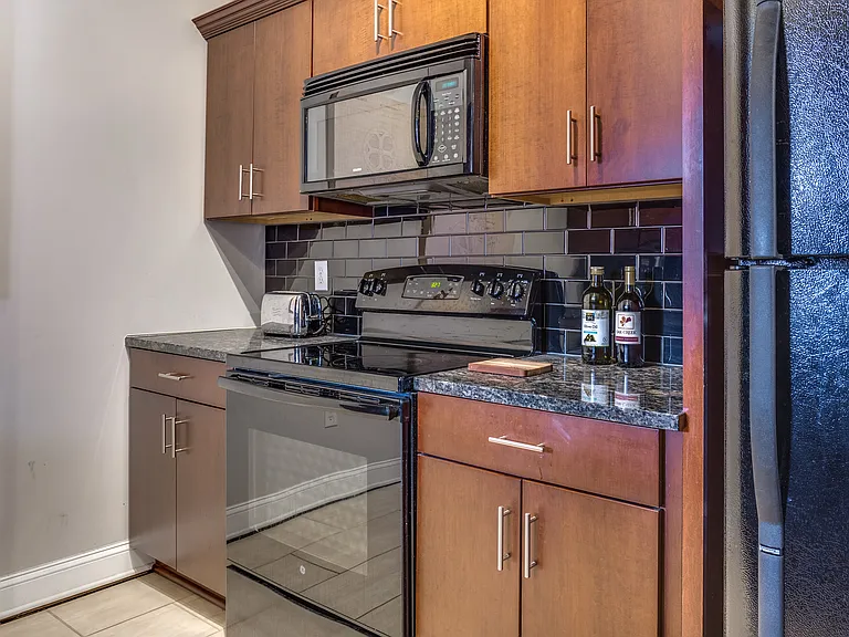 360 S Elm St #106 — Photo 6