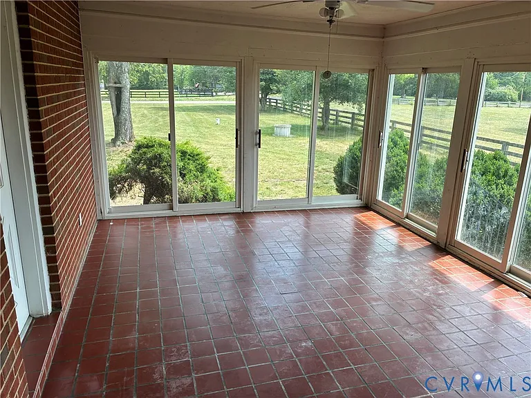 14471 Mountain Rd — Photo 4