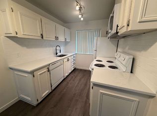 3153 SW Dolph Ct UNIT 12, Portland, OR 97219