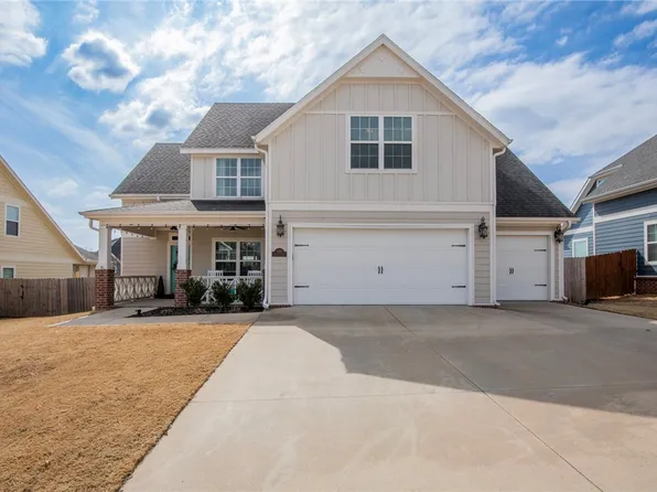1005 Charing Cross, Cave Springs, AR 72718
