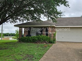 954 Parkview Cir, Hewitt, TX 76643