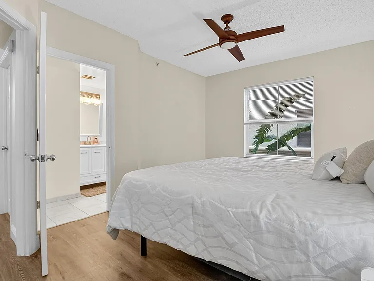 3212 Tuscany Way #3212 — Photo 33