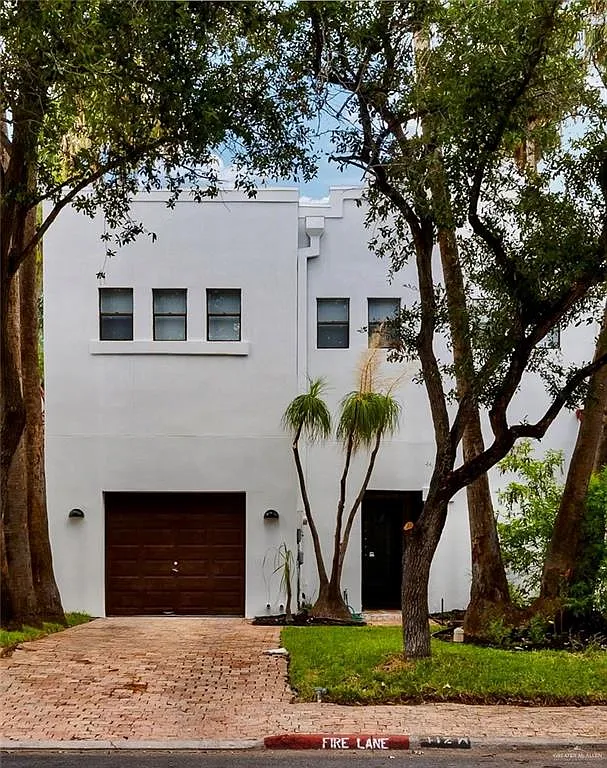 2 bed, 2.5 bath, 1431 sqft, $1,800 — Photo 1