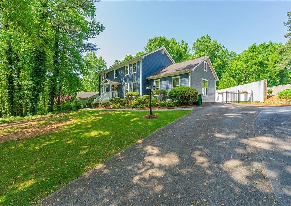1st image of 4064 Norton Pl SE