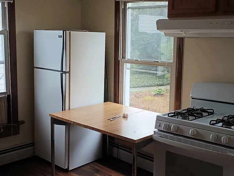 72 Maryland Ave #B — Photo 3