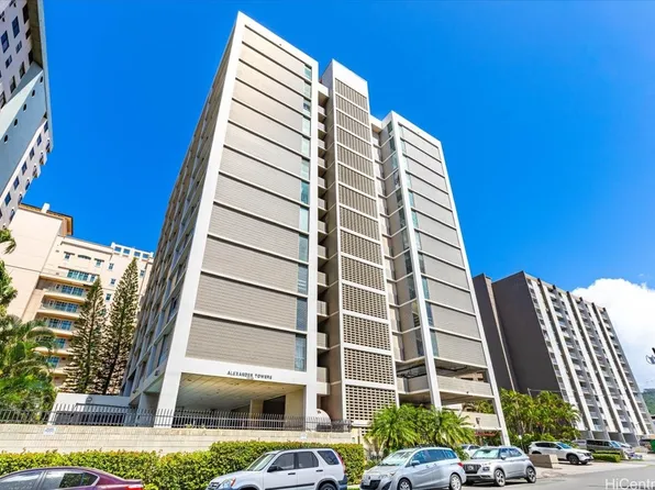 1226 Alexander St APT 505, Honolulu, HI 96826