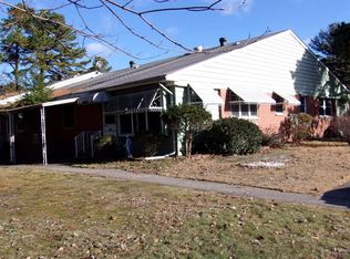 10 Bennington Ln #H, Manchester Township, NJ 08759