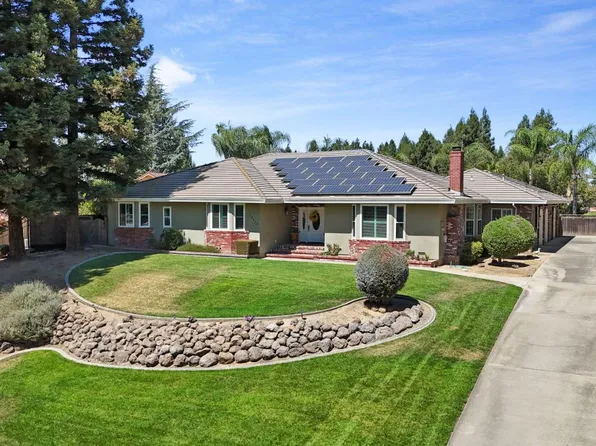 10117 Del Almendra Dr, Oakdale, CA 95361