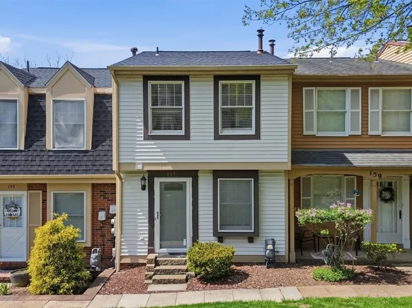 157 Shadowlawn Dr, Pittsburgh, PA 15236