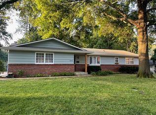 1215 W 28th Ct, Lawrence, KS 66046