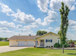 1 Maryln Ln, Hawk Point, MO 63349
