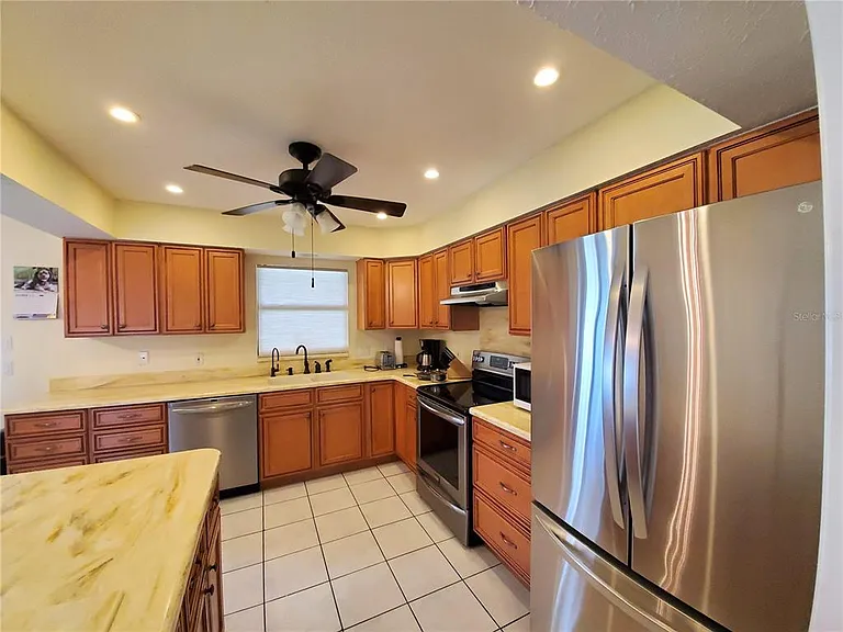 88 Temple Rd — Photo 10