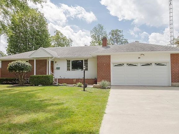 5th image of 24 Woodside Dr