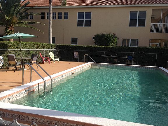 Well maintained pool