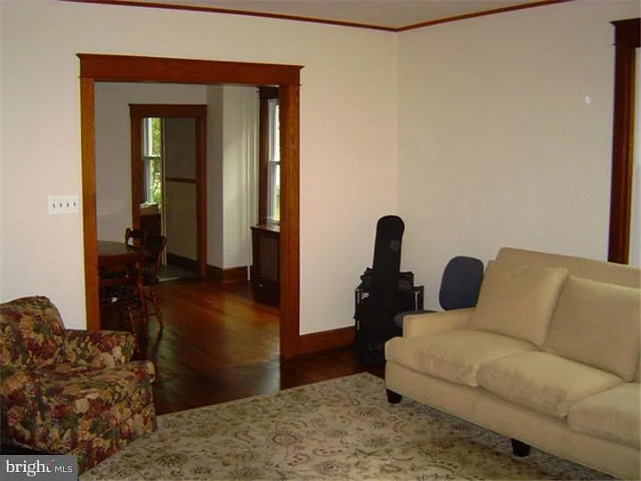 1530 Delaware Ave — Photo 17