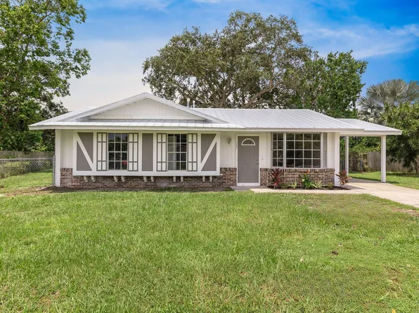 264 NE Ardsley Drive, Port St Lucie, FL 34983