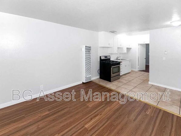 945 S 45th St APT C