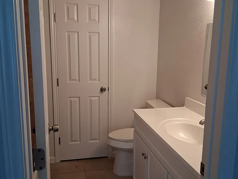 415 Andricks Dr — Photo 9