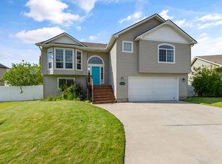 17507 E Augusta Ln, Greenacres, WA 99016