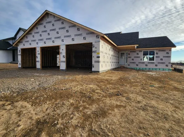 193 3rd St NW, Delano, MN 55328