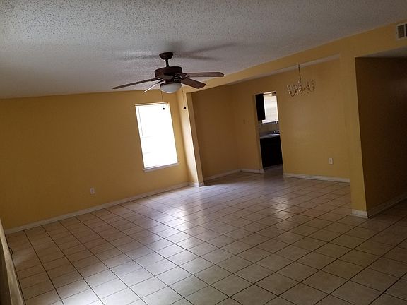 3rd image of 3810 Canterbury Ln