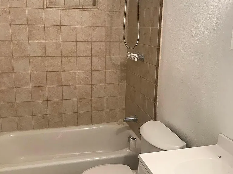 1304 W Lakeland Dr — Photo 9