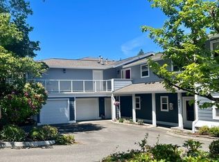 Forest Village Condominium, Issaquah, WA 98029