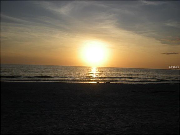 4th image of 19829 Gulf Blvd Unit 101