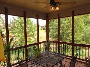 2nd image of 5301 Sibley Ct