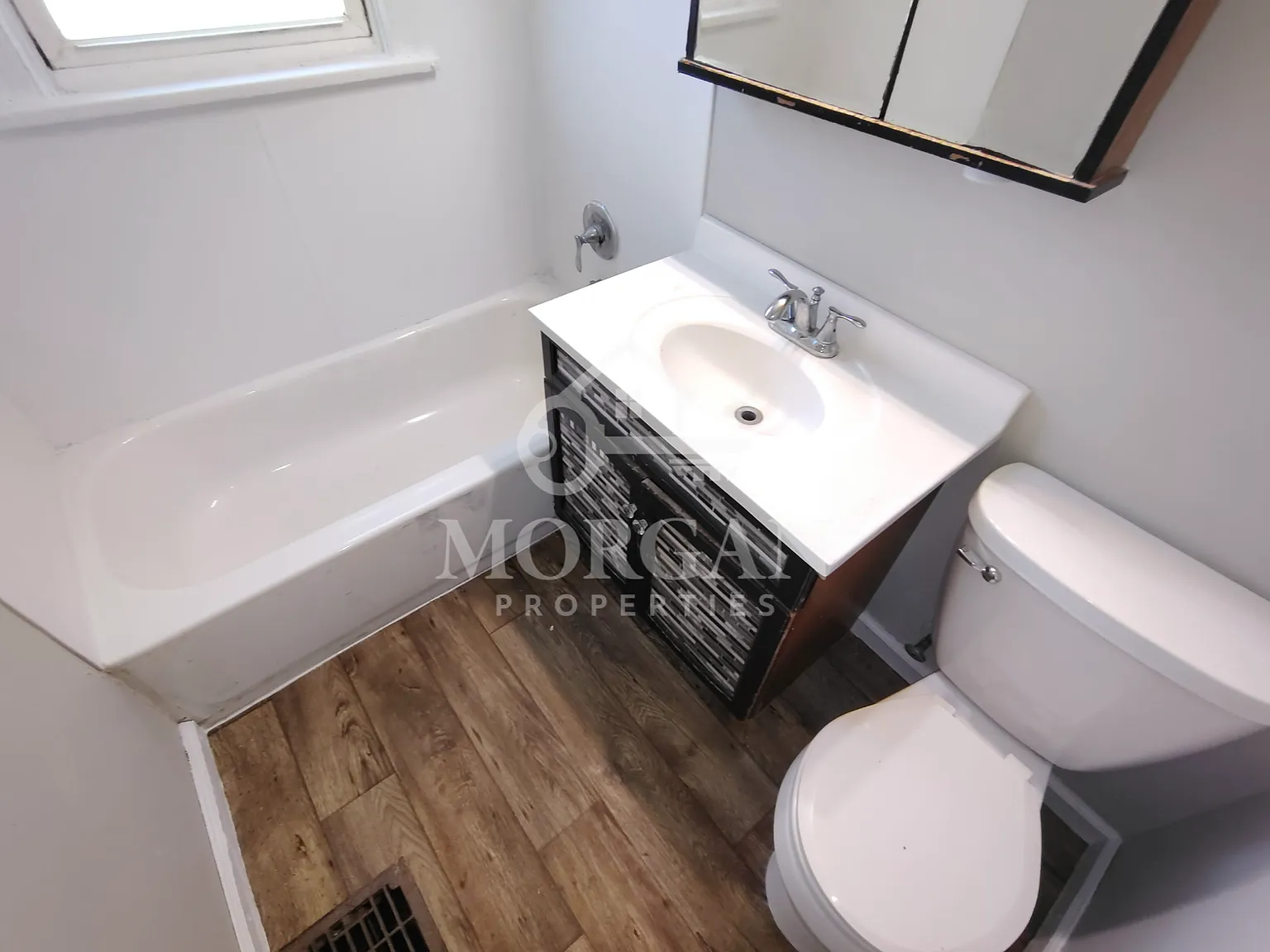 1925 Euclid Drive - 1 — Photo 4