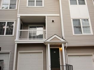 12843 Fair Briar Ln, Fairfax, VA