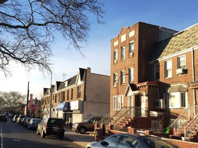 2078 E 28th St, Brooklyn, NY, 11229
