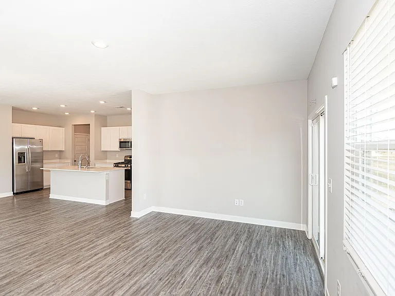 2519 Dixon Creek Dr — Photo 7