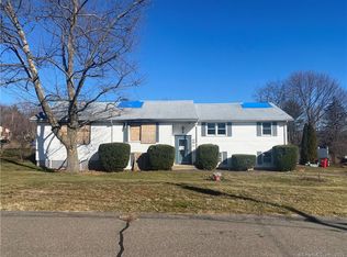 33 Whitney Dr, Meriden, CT 06450