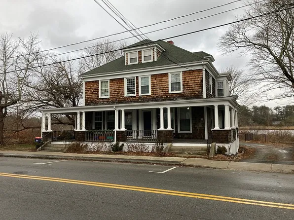 329 Main St, Wareham, MA 02571