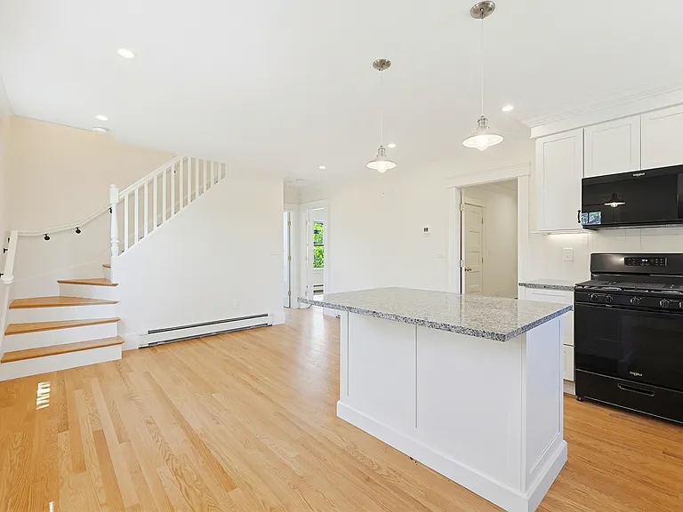 96 Liberty St #2 — Photo 5