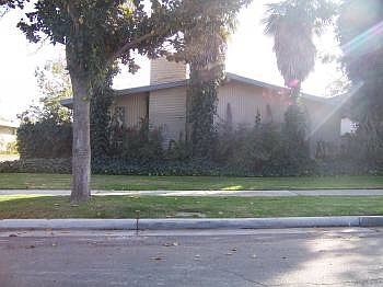 1st image of 1743 W Shields Ave