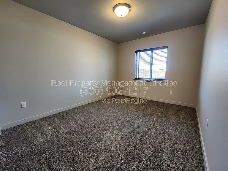 406 Dawson Ln — Photo 6