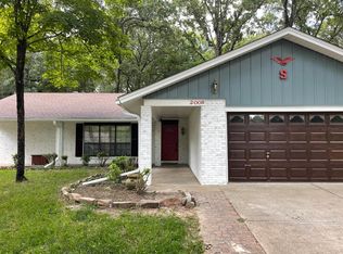 2008 Hutto St, Conway, AR 72032