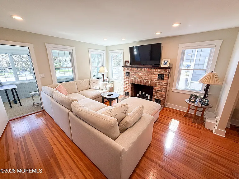 25 Ocean Ave — Photo 5
