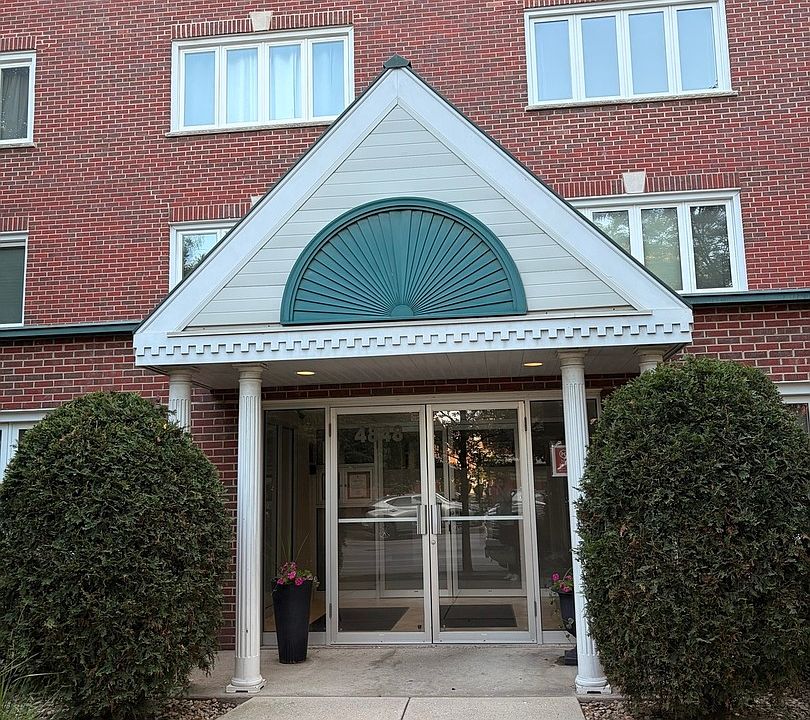1st image of 4848 N Central Ave APT 209
