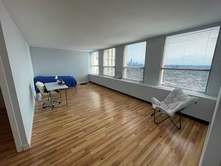 2626 N Lakeview Ave #4010 — Photo 12